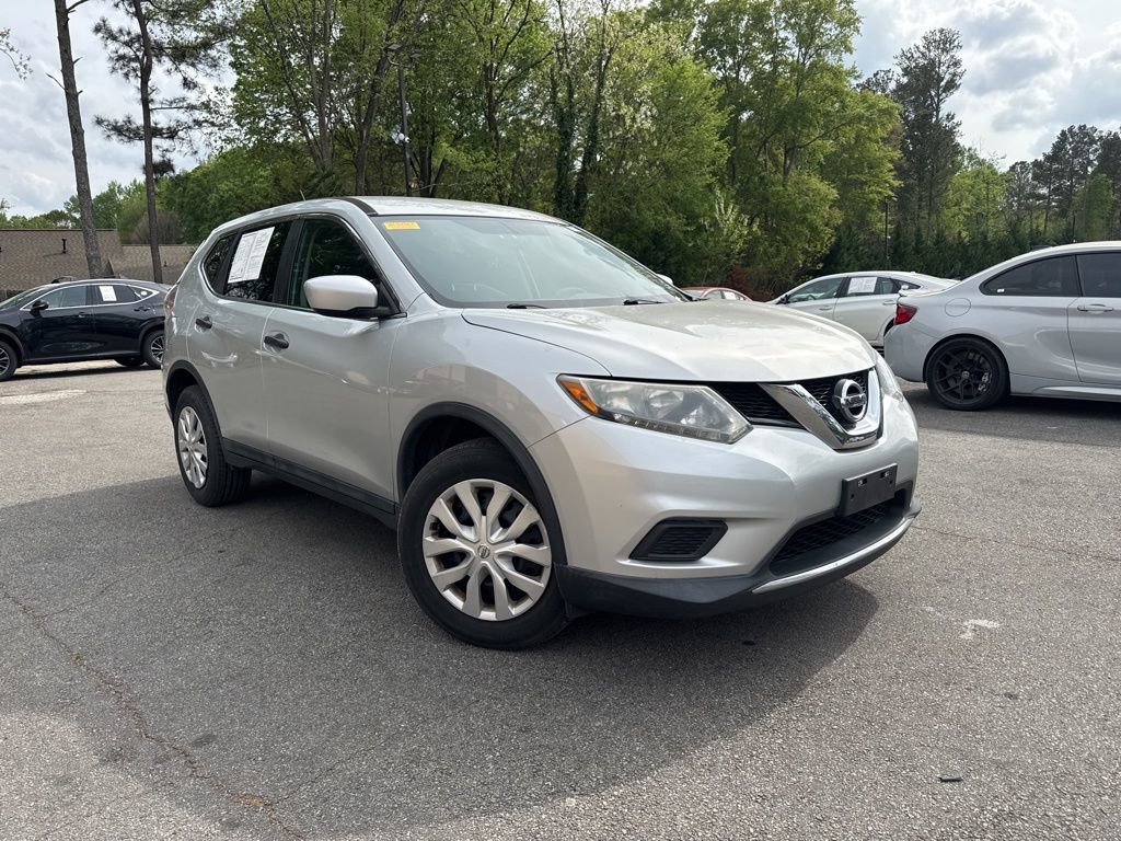 Used 2016 Nissan Rogue S w/ S Family Package image 5