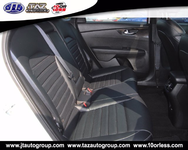 Used 2023 Kia Forte GT-Line w/ GT-Line Premium Package FWD image 13