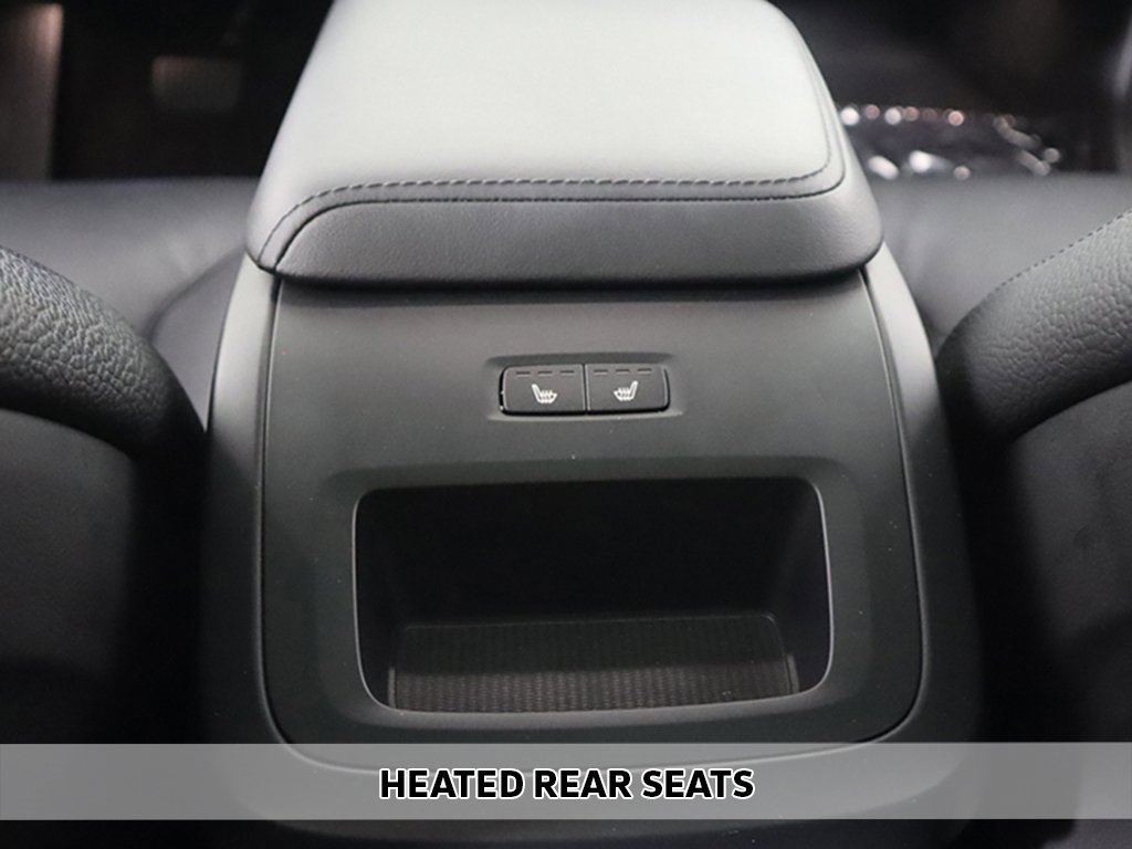 Used 2023 Volvo XC60 B5 Plus w/ Climate Package image 9