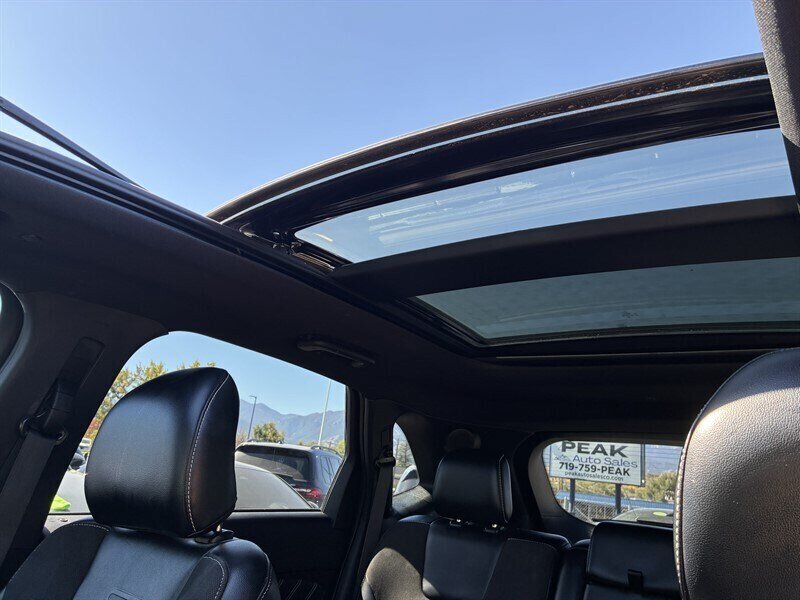 Used 2019 Ford Edge ST w/ Equipment Group 401A AWD/4WD image 25