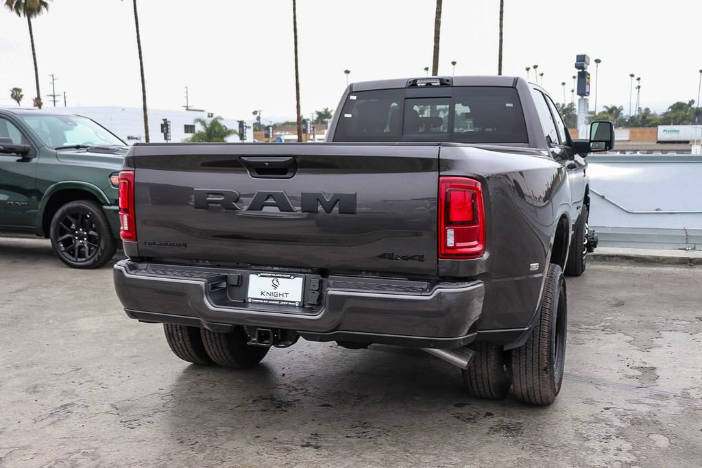 New 2026 RAM 3500 Big Horn AWD/4WD image 9