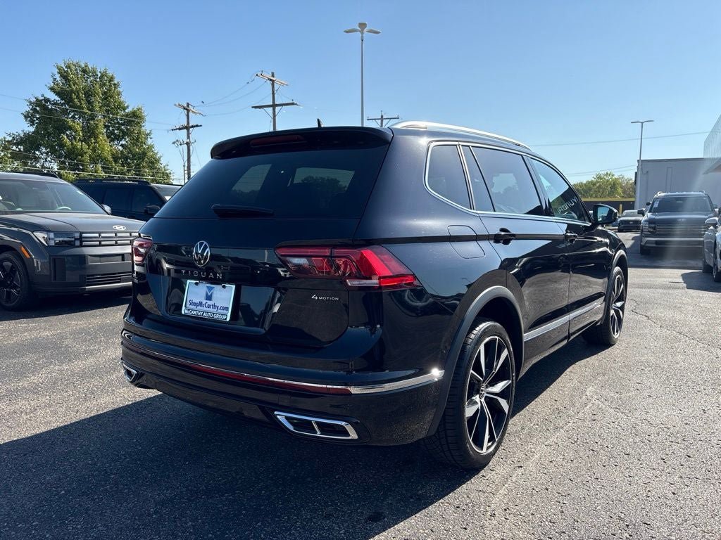 Used 2022 Volkswagen Tiguan SEL R-Line AWD/4WD image 7