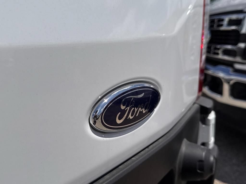 Used 2024 Ford Transit 150 Low Roof RWD image 34