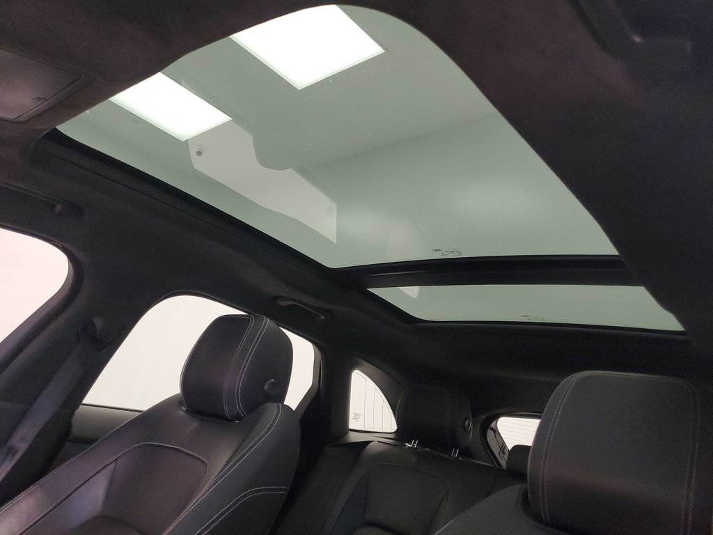 Used 2019 Jaguar F-PACE S AWD/4WD image 25