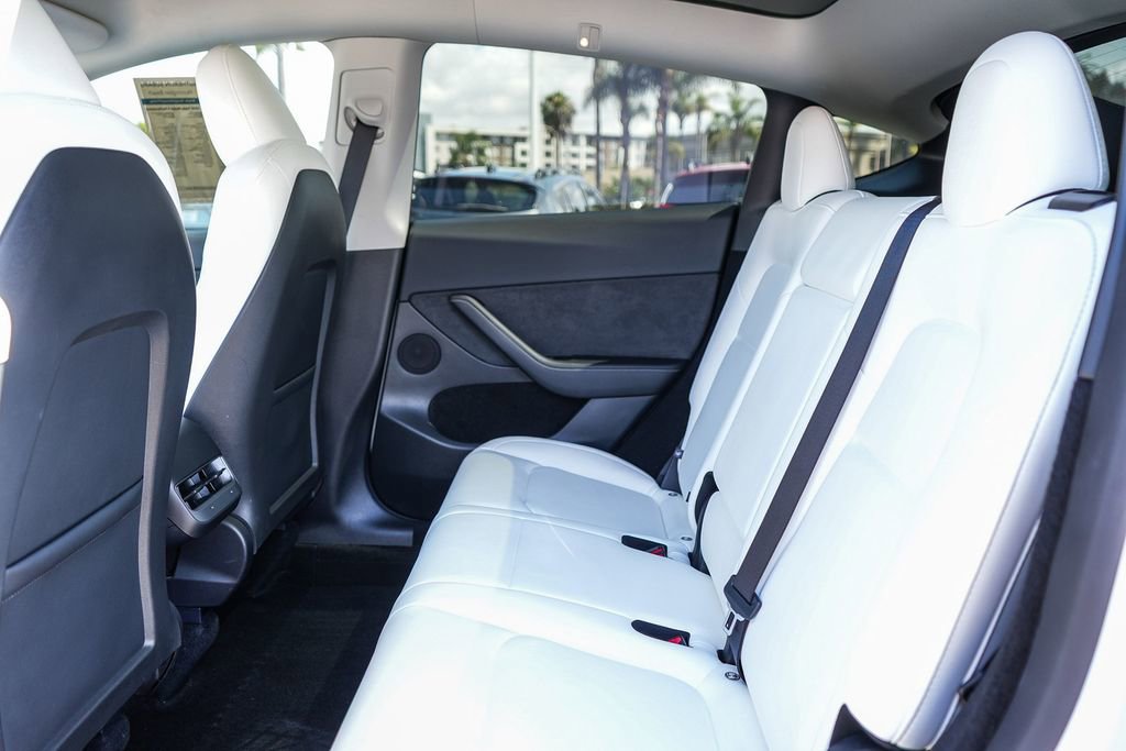 Used 2025 Tesla Model Y Performance AWD/4WD image 20