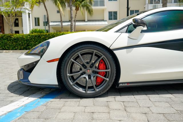 Used 2017 McLaren 570S Coupe RWD image 13