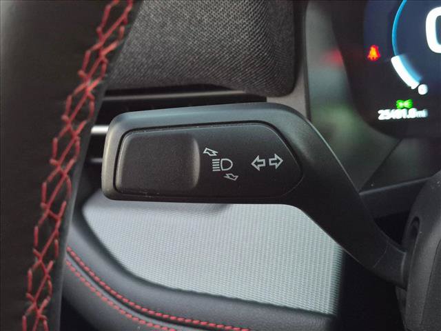 Used 2025 Ford Explorer ST-Line RWD image 7