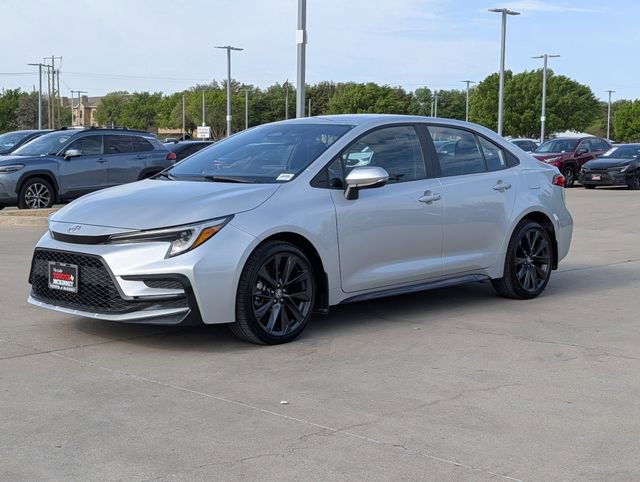 Used 2025 Toyota Corolla SE image 10