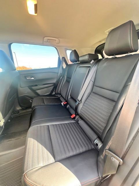 Certified 2025 Nissan Rogue SV w/ Rock Creek Premium Package image 31