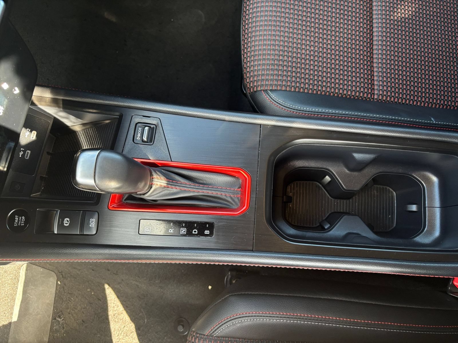 Used 2026 Nissan Kicks SR AWD/4WD image 41
