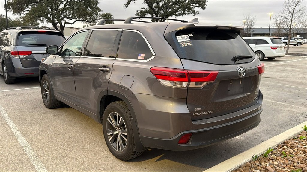 Used 2018 Toyota Highlander Plus image 4