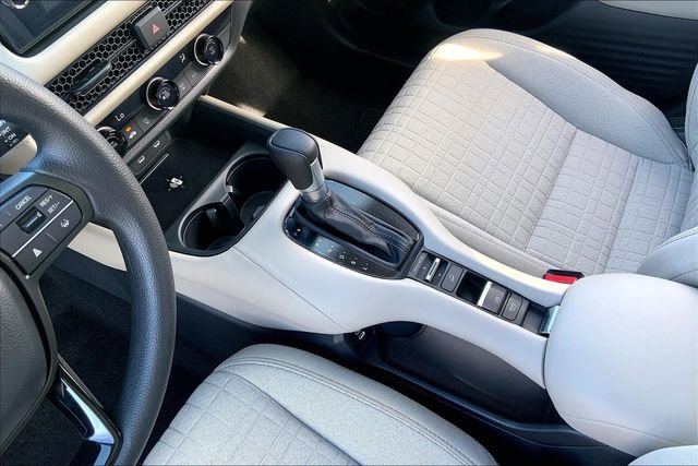 New 2026 Honda HR-V LX image 8