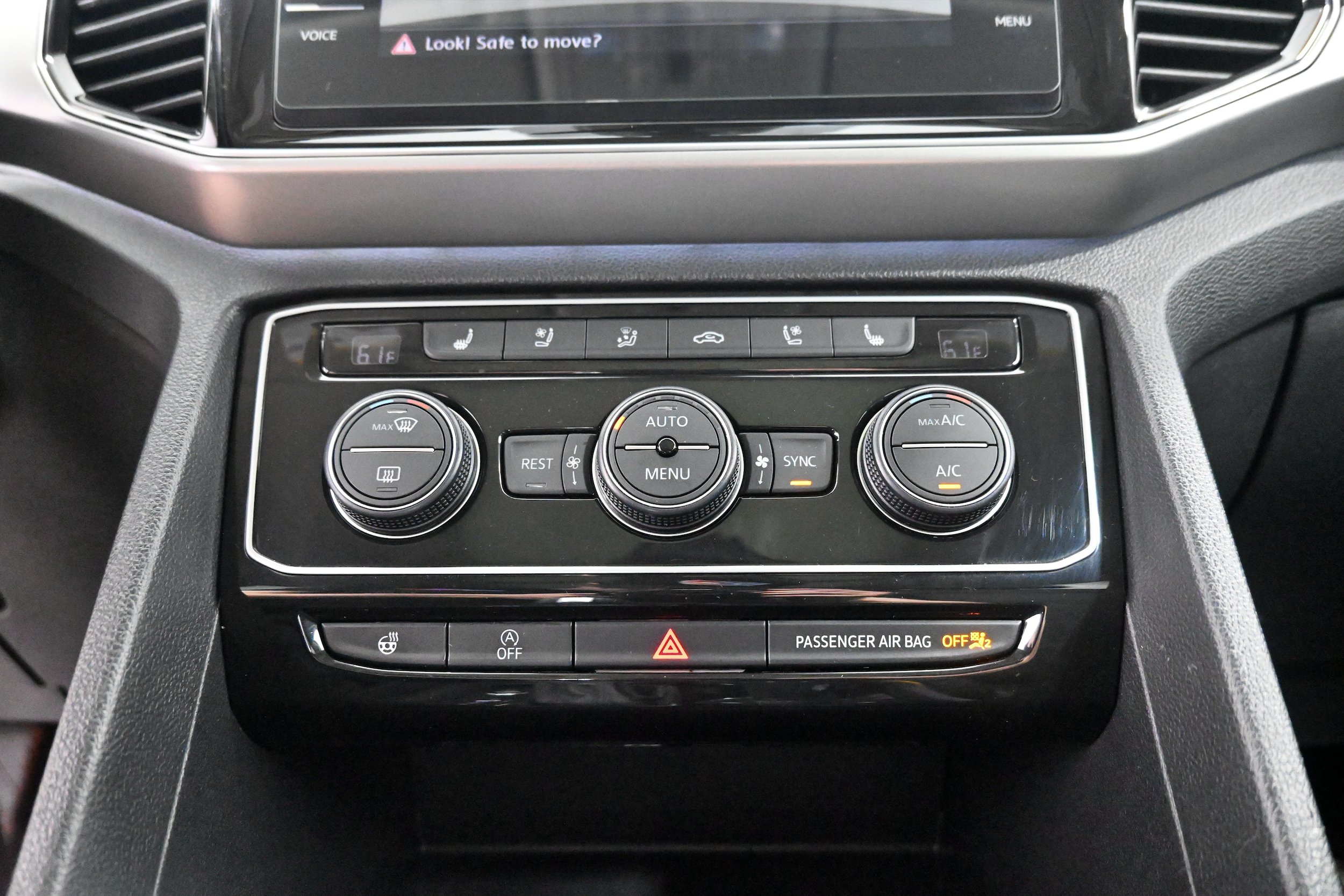Used 2019 Volkswagen Atlas SEL Premium AWD/4WD image 16