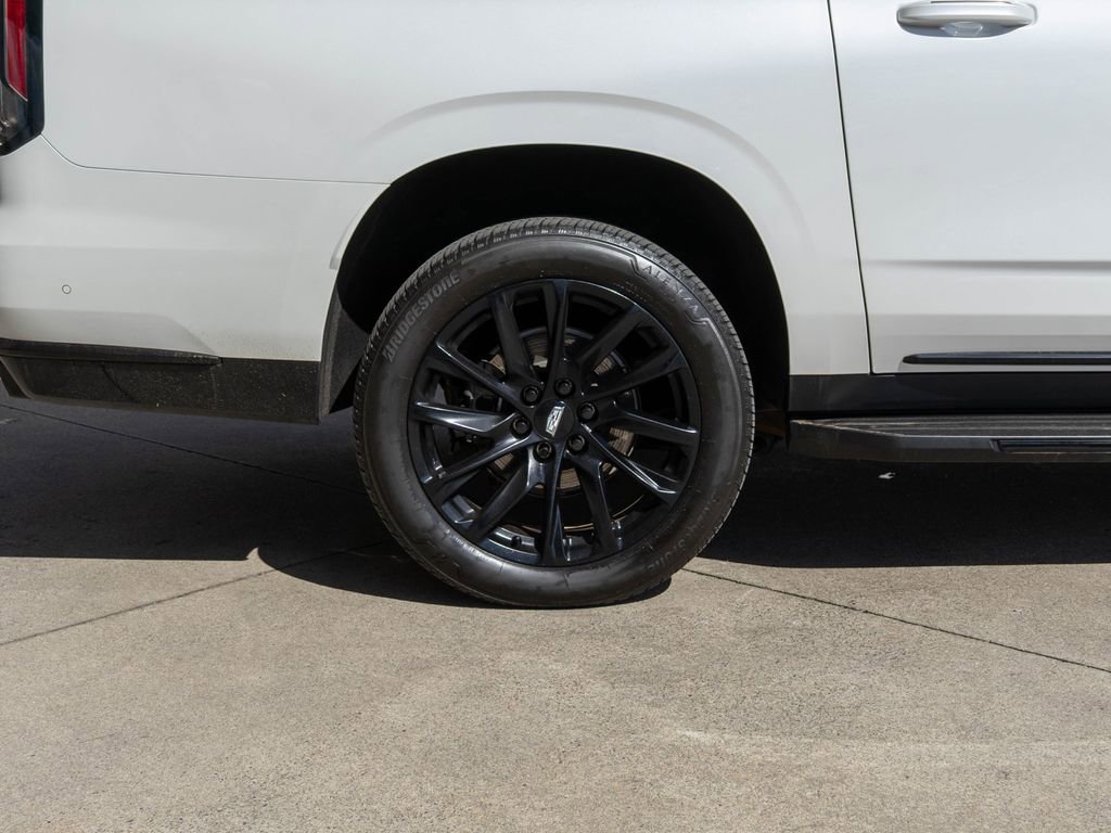 Used 2023 Cadillac Escalade ESV Sport w/ LPO, ONYX Package image 39