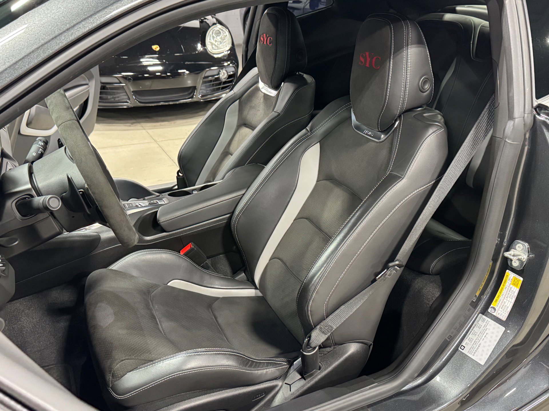 Used 2018 Chevrolet Camaro SS image 11