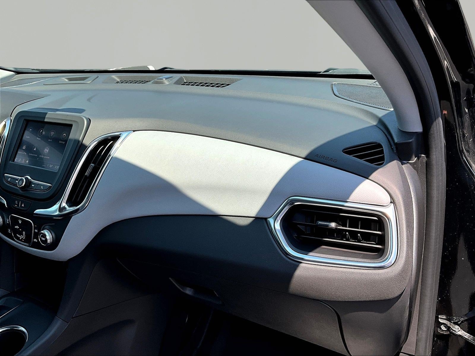 Used 2024 Chevrolet Equinox LS w/ Midnight Edition FWD image 26