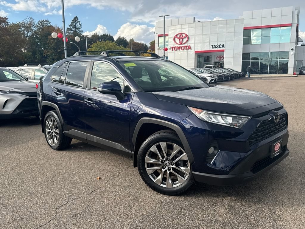 Used 2021 Toyota RAV4 XLE Premium image 1
