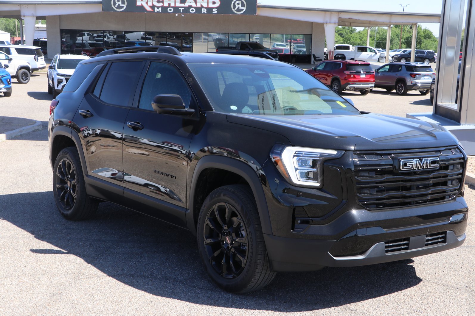 New 2026 GMC Terrain Elevation FWD image 1