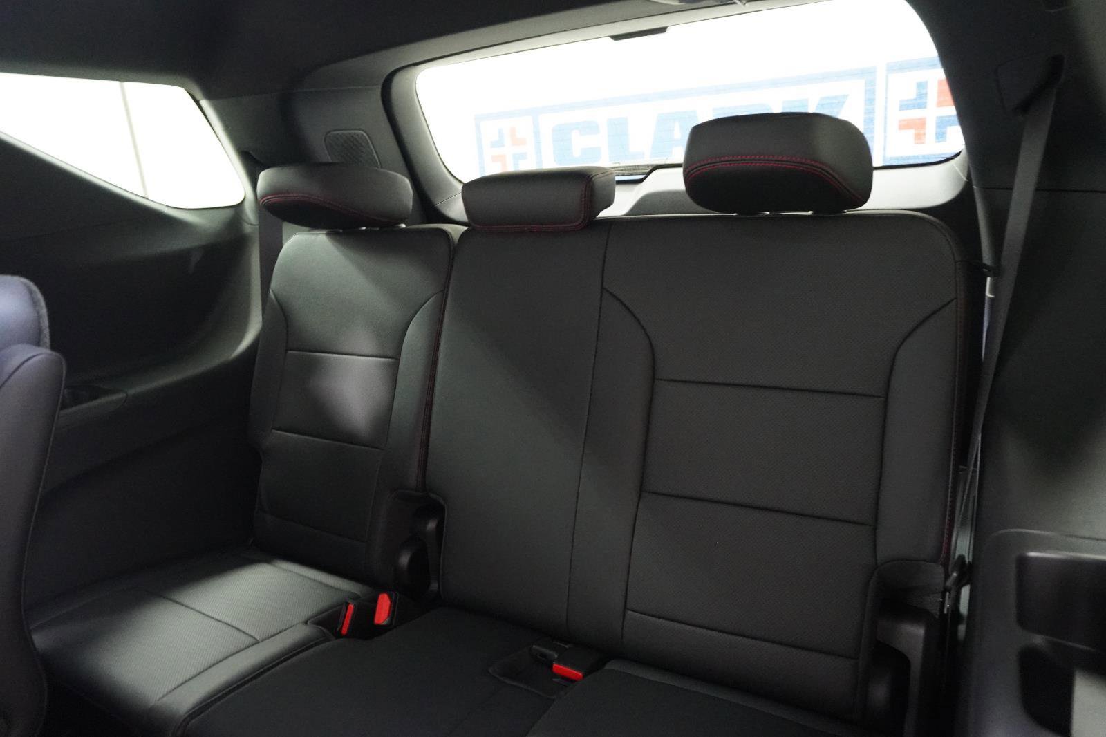 New 2026 Chevrolet Traverse Z71 w/ Enhanced Driving Package AWD/4WD image 41