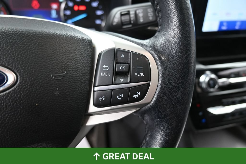 Used 2022 Ford Explorer Limited w/ Equipment Group 301A AWD/4WD image 38