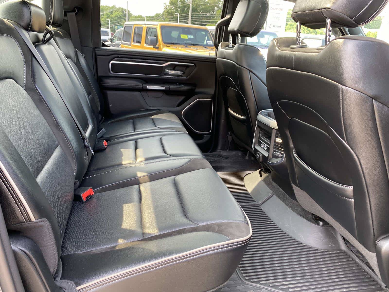 Used 2023 RAM 1500 Laramie AWD/4WD image 28