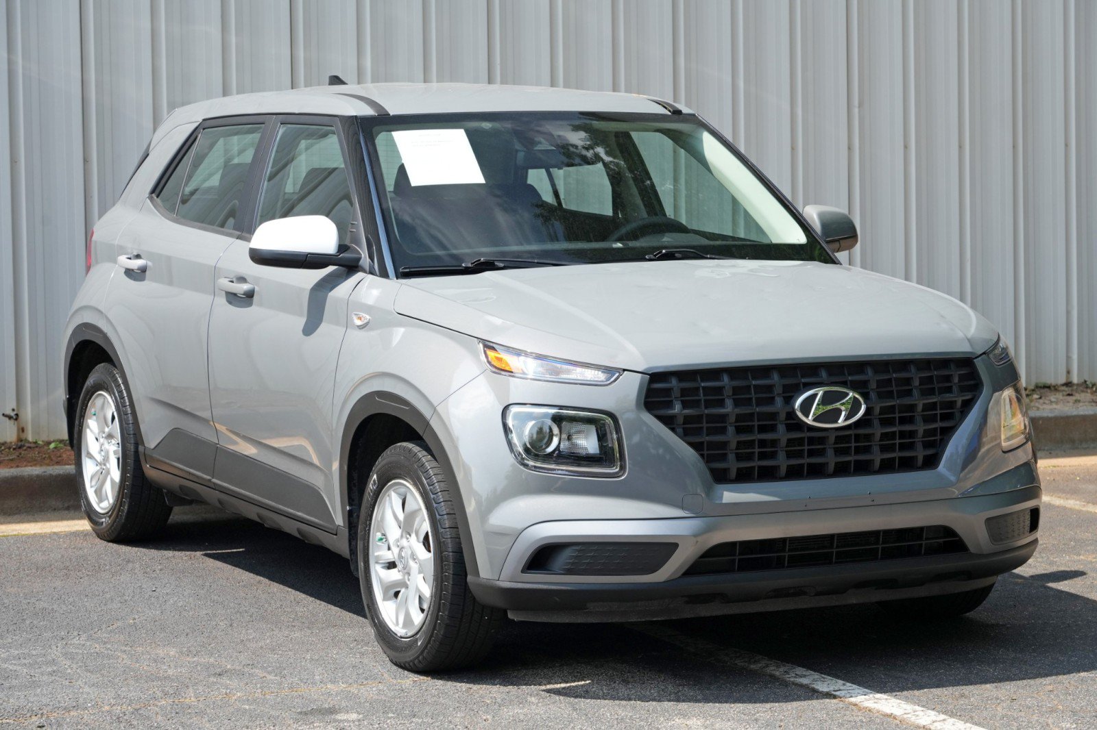 Used 2021 Hyundai Venue SE FWD image 45