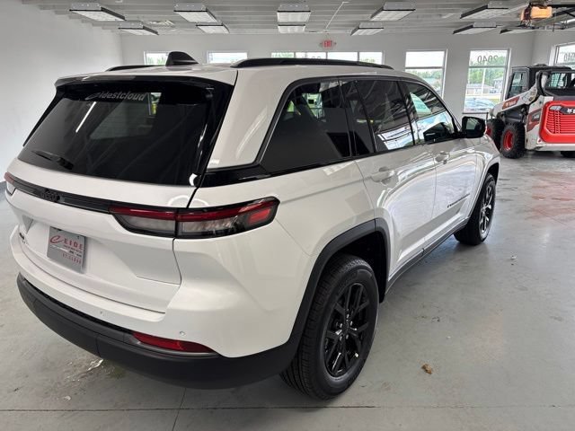 New 2026 Jeep Grand Cherokee Altitude AWD/4WD image 7