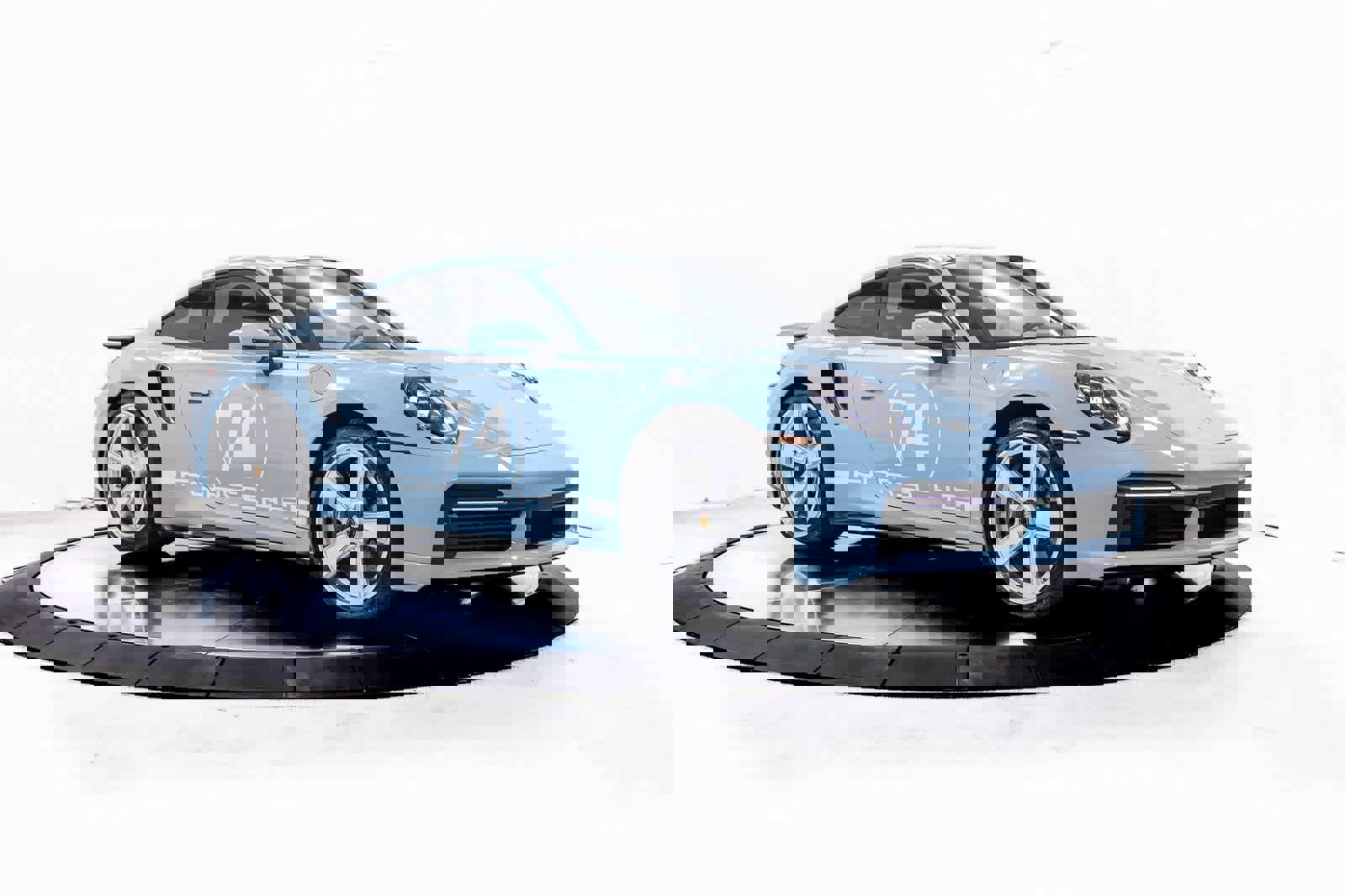 Used 2025 Porsche 911 Turbo S image 9