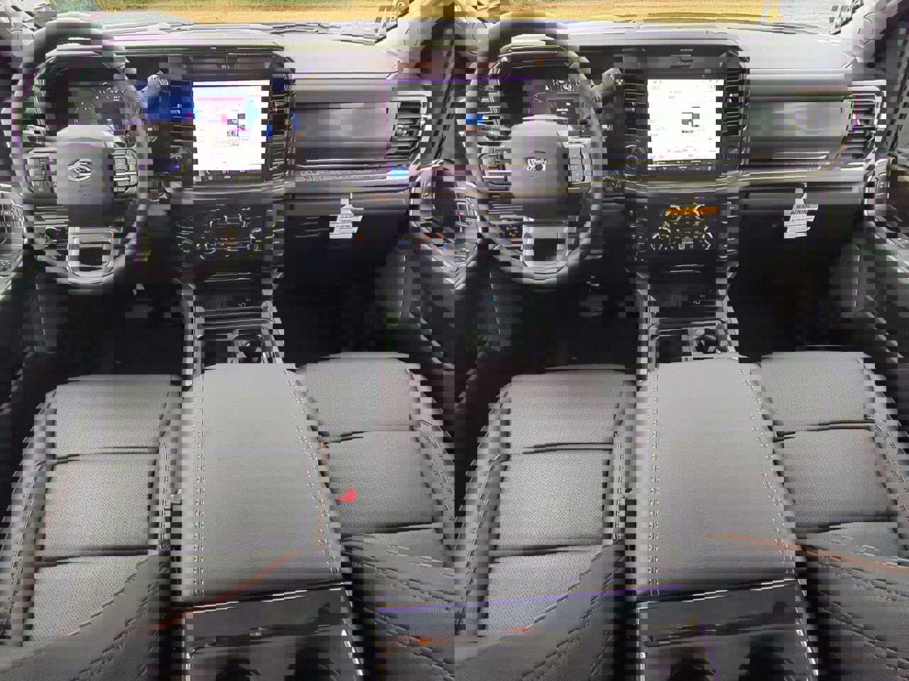 New 2026 Ford F250 Lariat w/ Black Appearance Package image 15