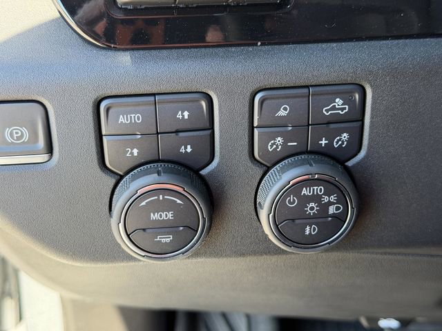 Certified 2024 Chevrolet Silverado 1500 High Country w/ Technology Package image 29