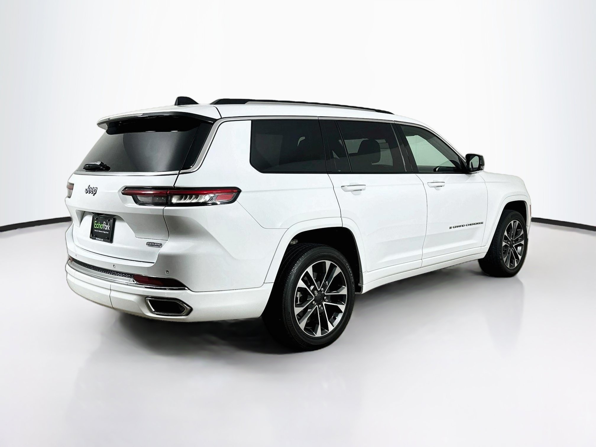 Used 2023 Jeep Grand Cherokee L Overland w/ Rear Seat Video Group I RWD image 9