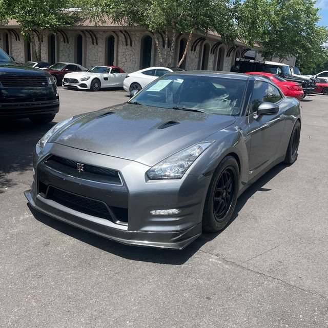 Used 2012 Nissan GT-R Premium AWD/4WD image 3