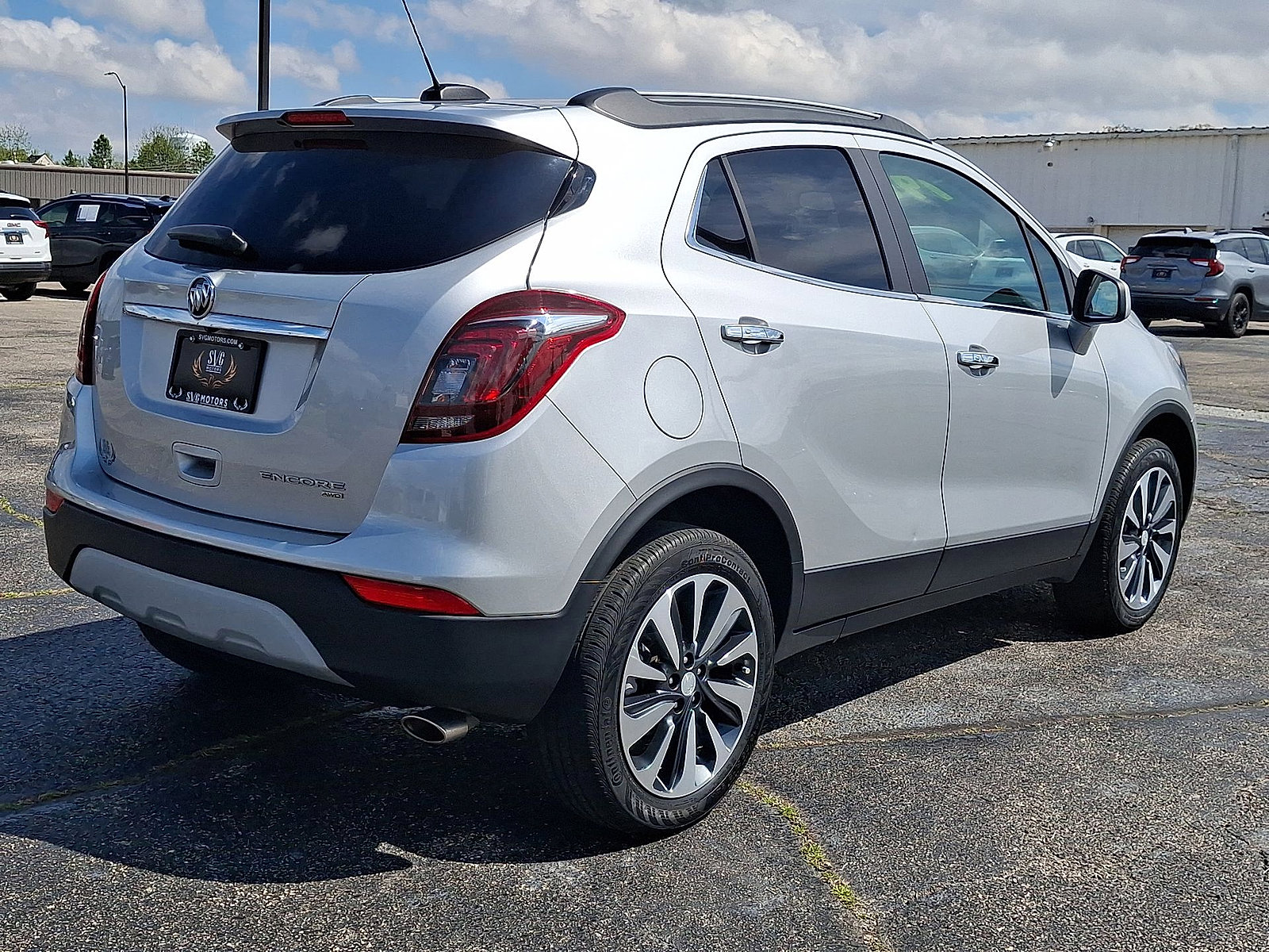 Used 2021 Buick Encore Preferred AWD/4WD image 24