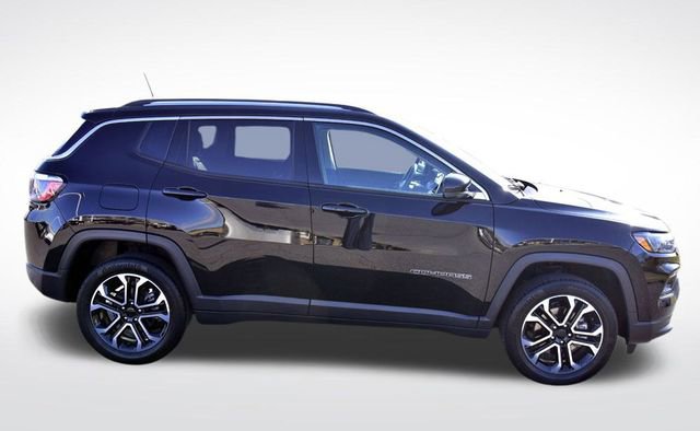 Used 2022 Jeep Compass Limited image 5