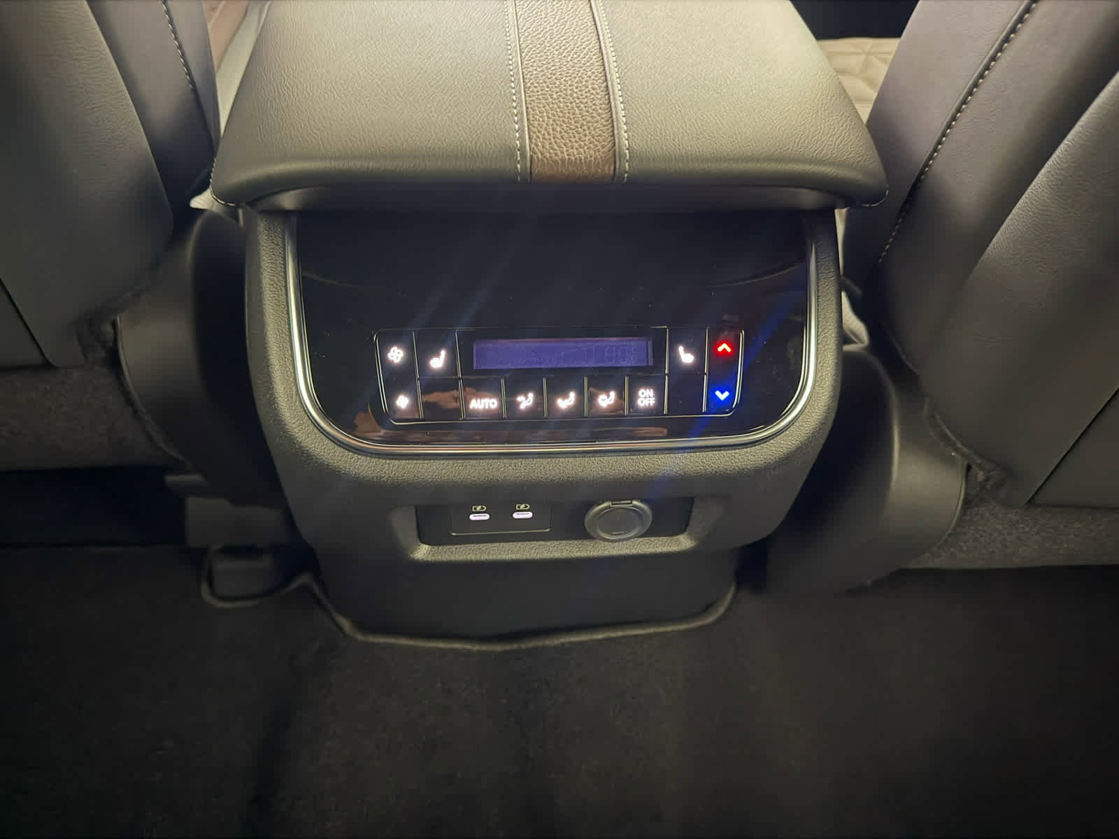 New 2026 Nissan Armada Platinum Reserve w/ Accent Package AWD/4WD image 22
