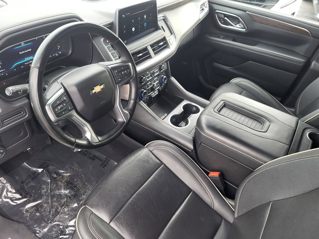 Used 2023 Chevrolet Suburban Premier AWD/4WD image 28