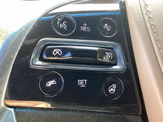 Used 2018 Cadillac Escalade Platinum image 23