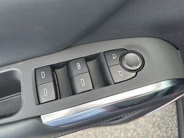 New 2025 Chevrolet Traverse LT w/ Enhanced Driving Package AWD/4WD image 23
