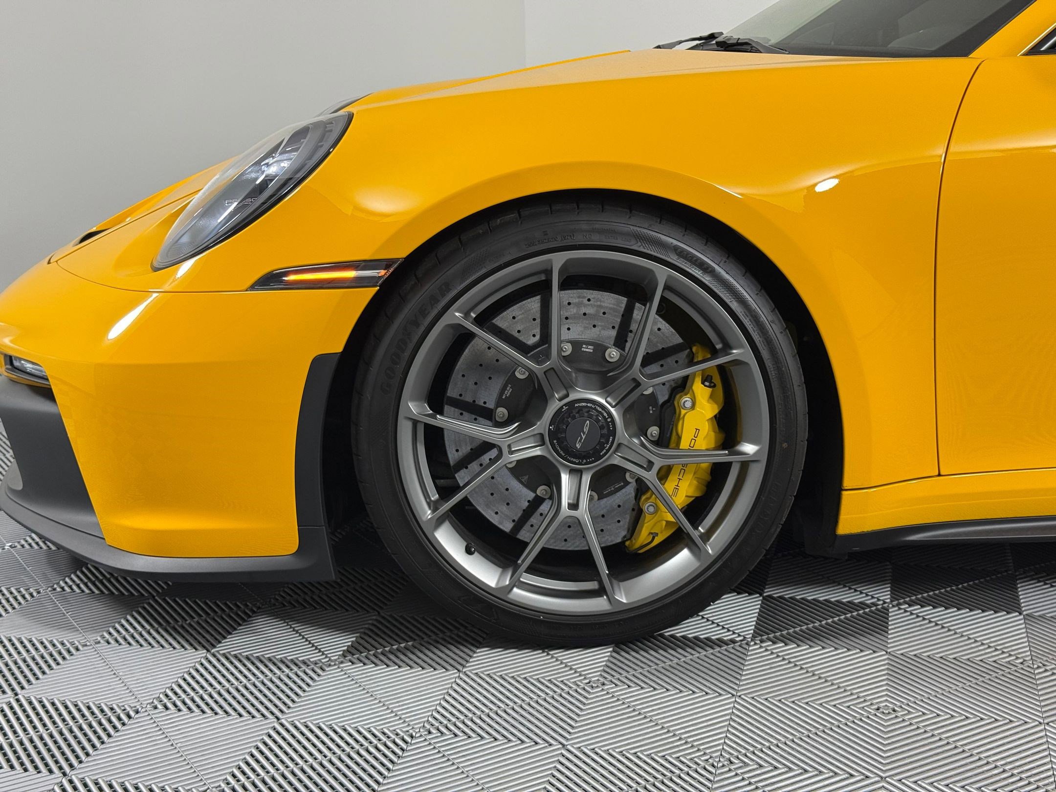 Used 2022 Porsche 911 GT3 image 12