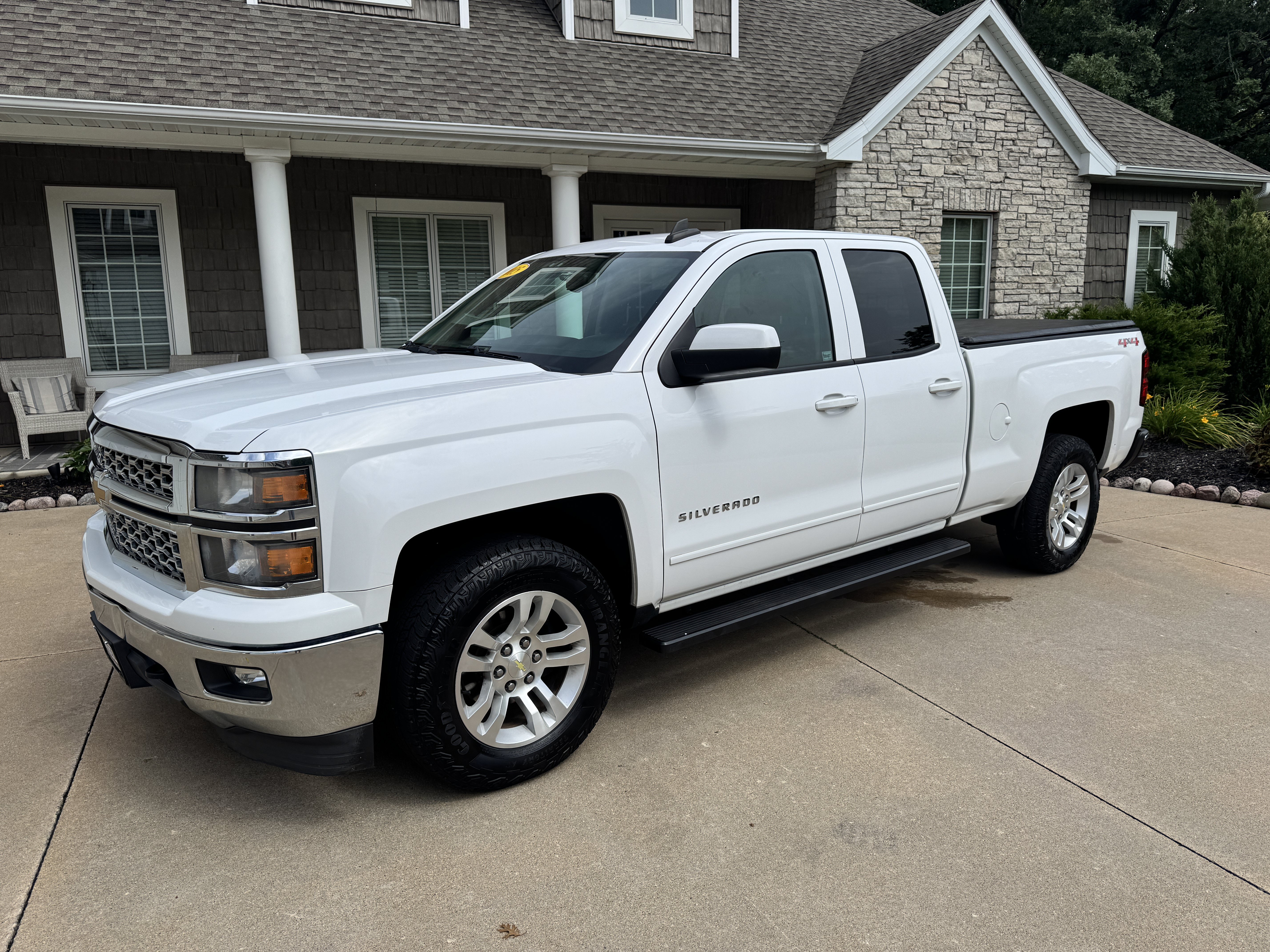 Used 2015 Chevrolet Silverado 1500 LT w/ All Star Edition AWD/4WD image 2
