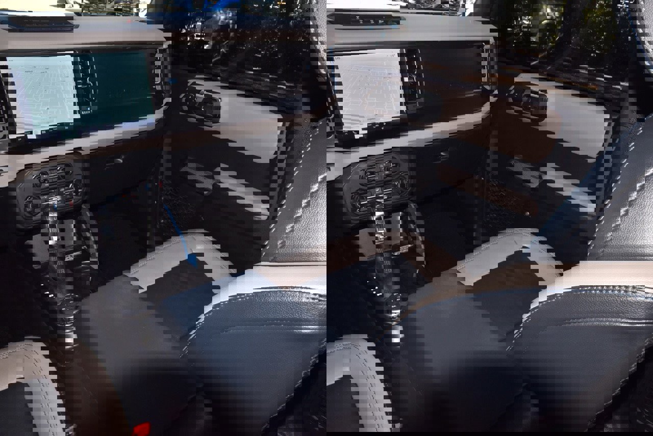 Used 2023 Ford Bronco Wildtrak image 17