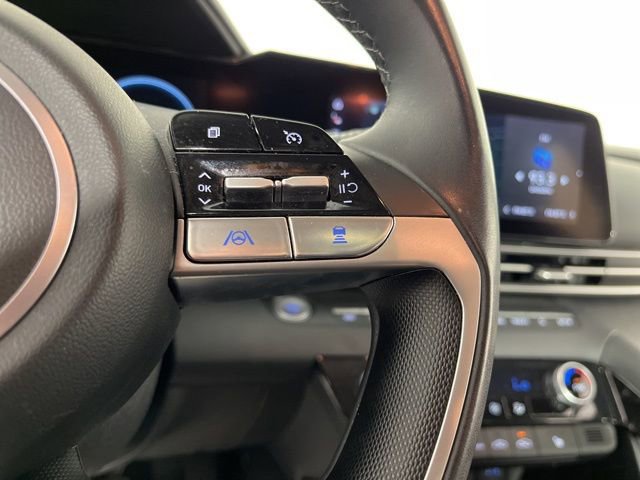 Used 2023 Hyundai Elantra SEL w/ Convenience Package image 22