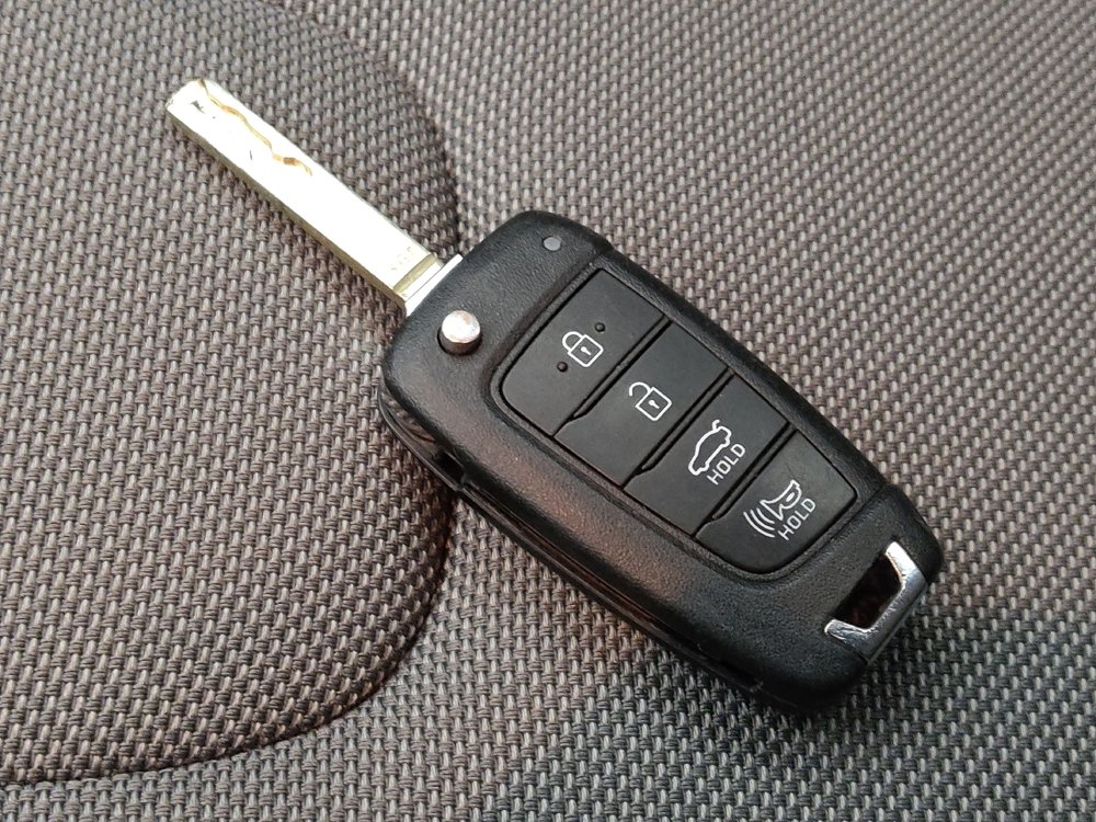Used 2024 Hyundai Elantra SE FWD image 32