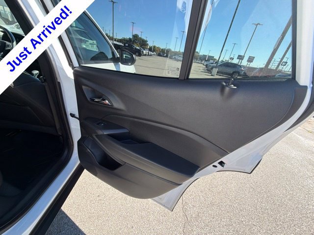 Used 2024 Chevrolet Trax ACTIV w/ Sunroof Package FWD image 33