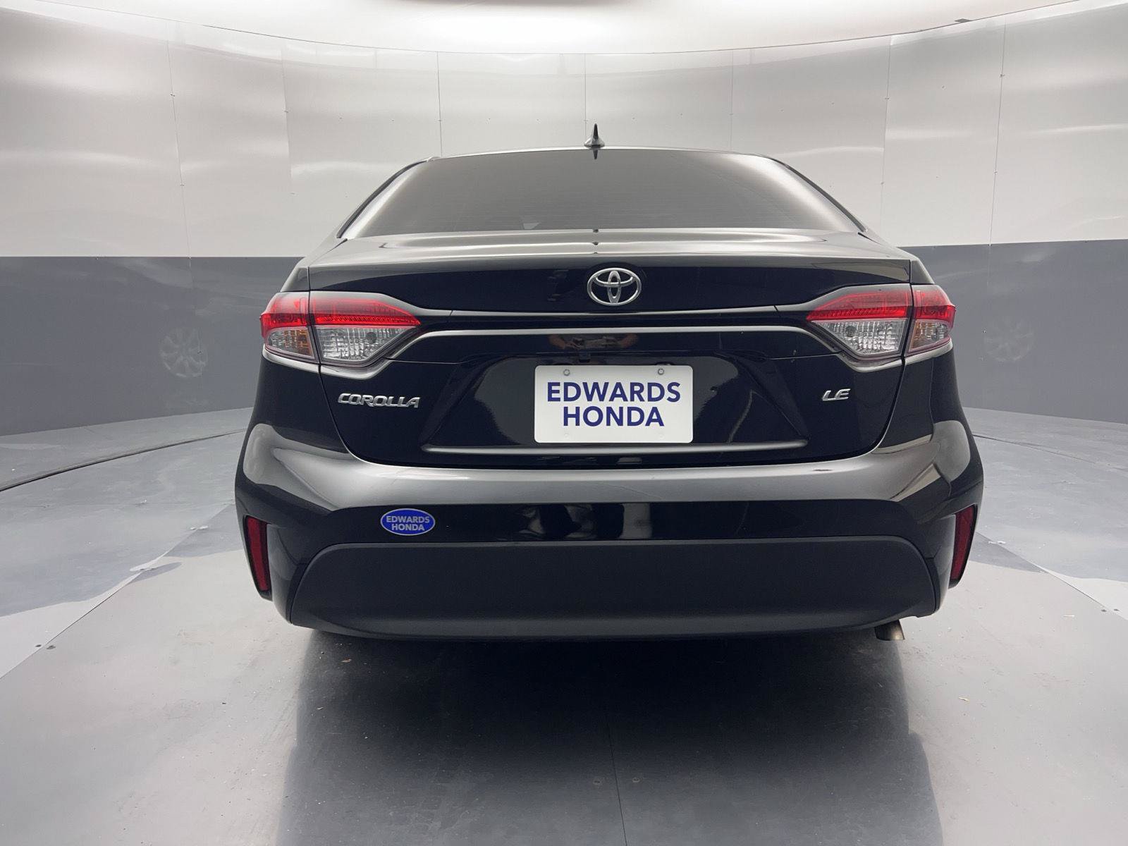 Used 2024 Toyota Corolla LE FWD image 30