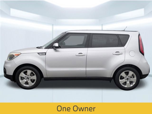 Used 2017 Kia Soul FWD image 2