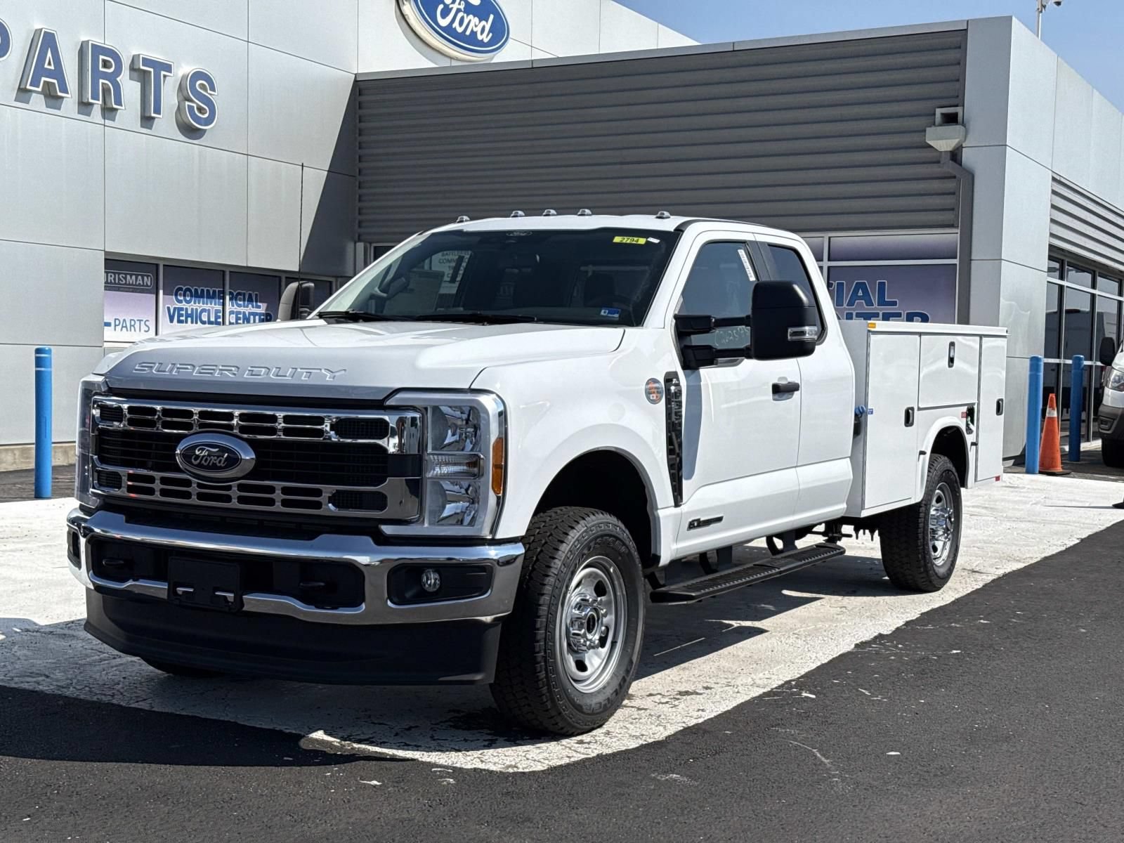 New 2026 Ford F350 XL w/ XL Chrome Package AWD/4WD image 7
