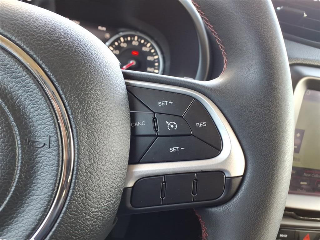 Used 2023 Jeep Renegade Trailhawk image 25