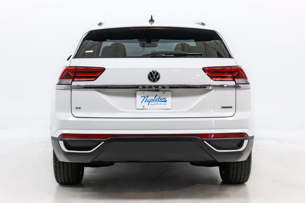 Used 2023 Volkswagen Atlas Cross Sport SE w/ Black Wheel Package AWD/4WD image 29