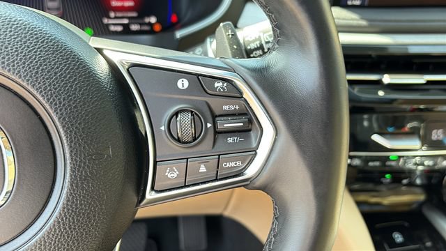 Used 2025 Acura MDX SH-AWD w/ Technology Package image 15